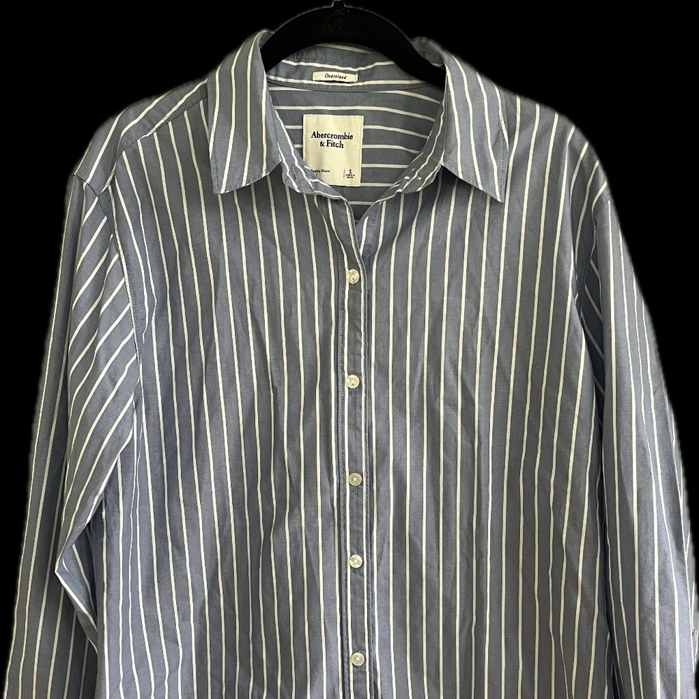 Abercrombie & Fitch Oversized Button Down Shirt Size S
